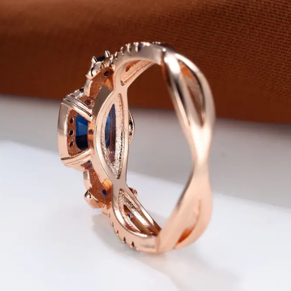 2Ct Round Cut Blue Sapphire Zircon Stone Halo Engagement Ring 18 K Gold Plated. - Picture 6 of 12